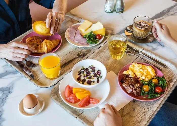 Hotel ibis Paris Coeur d'Orly Airport